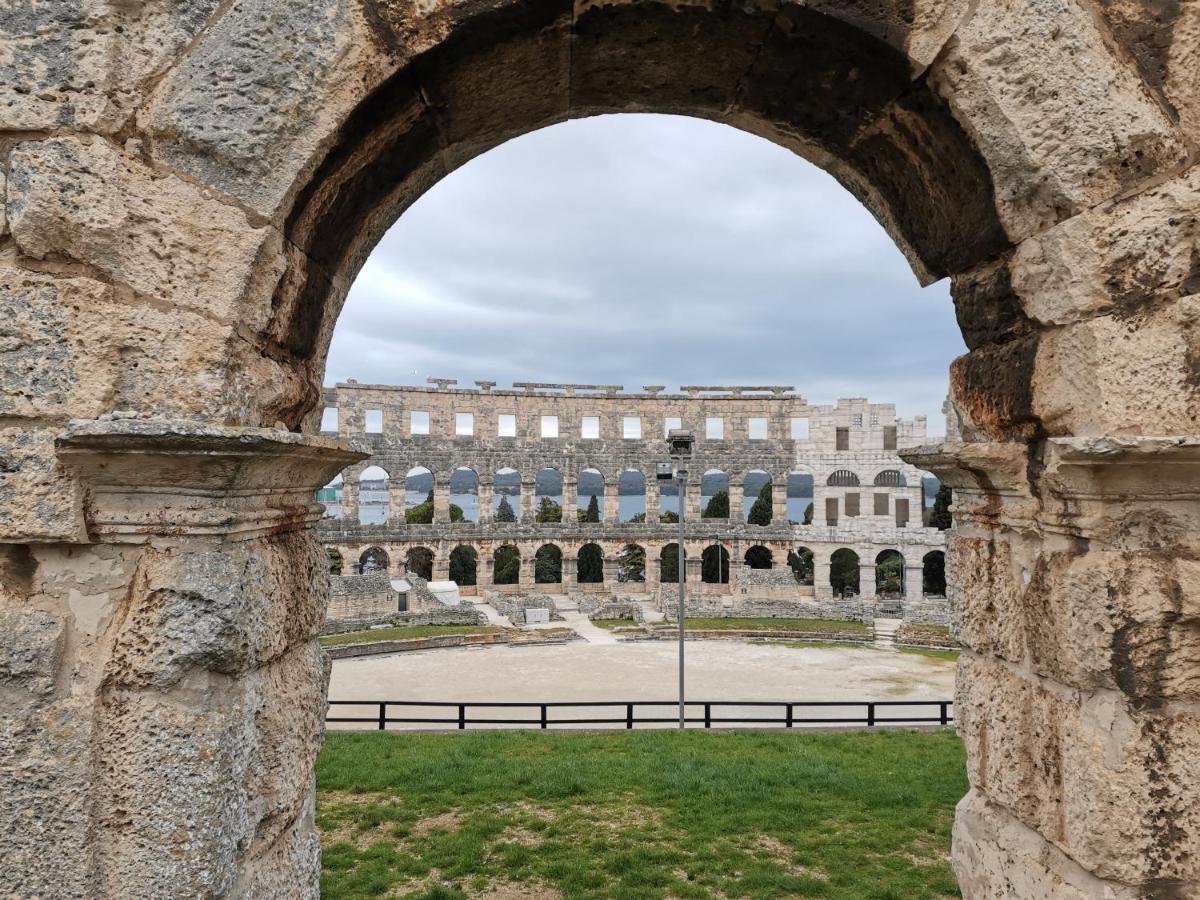 Apartment Andreas - Amphitheater - Pula Exteriér fotografie