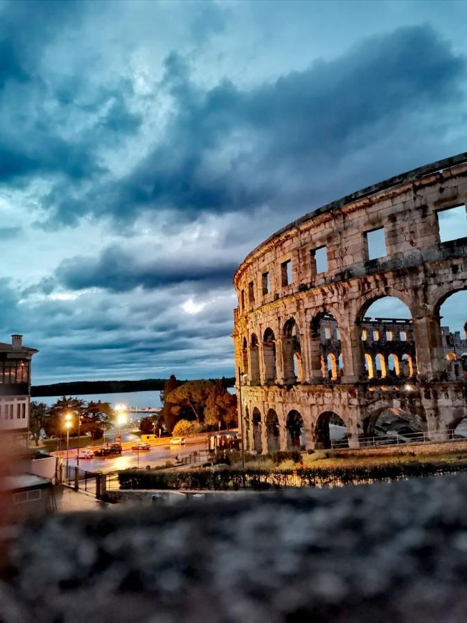 Apartment Andreas - Amphitheater - Pula Exteriér fotografie